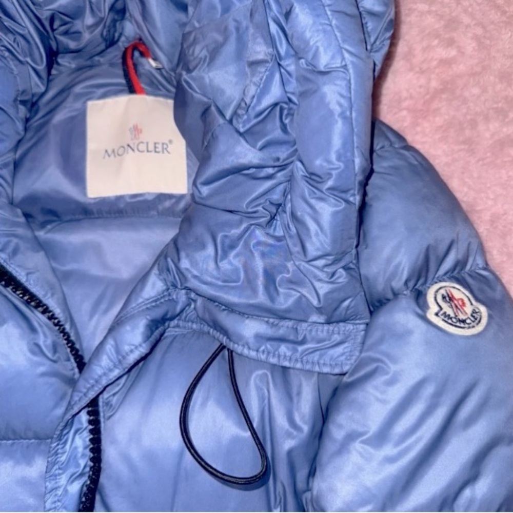 baby blue puffer women puffer . Moncler . used . not thick.
